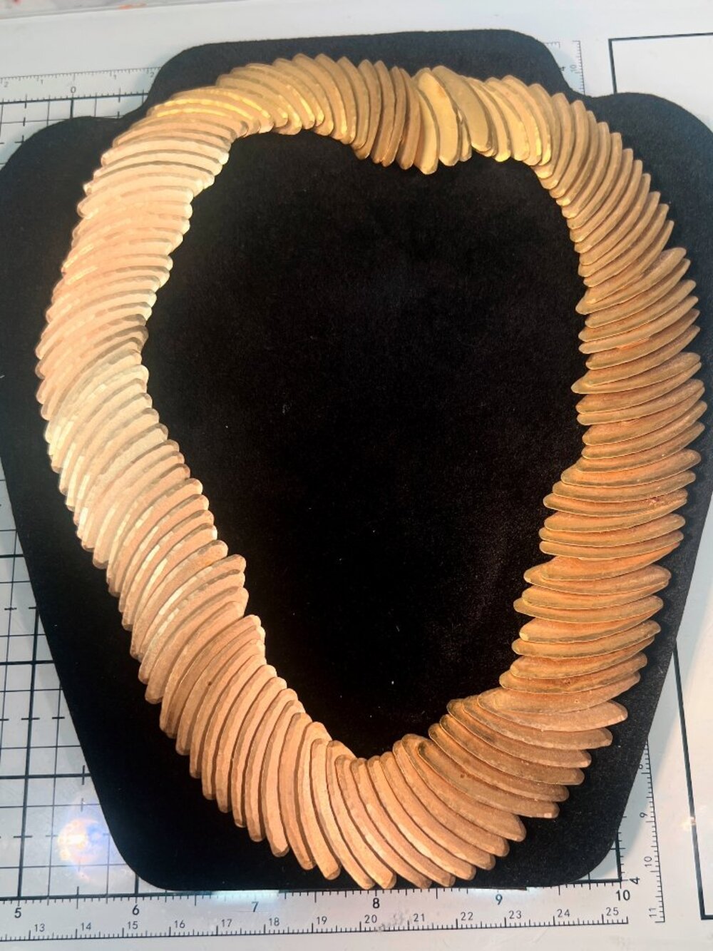 Vintage gold tone statement collar necklace